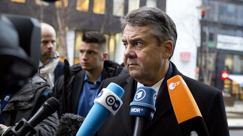 Der Spiegel: «ложные и злонамеренные» — экс-глава МИД ФРГ осудил теории заговора украинского посла в Берлине 