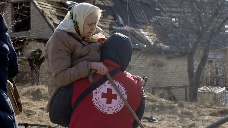T-Online: Киев обвинил Красный Крест в сотрудничестве с Россией за стремление помочь украинским беженцам