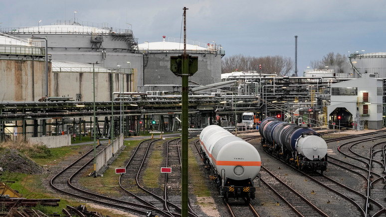 Глава ассоциации немецких торгово-промышленных палат: эмбарго на российский газ станет катастрофой для ФРГ
