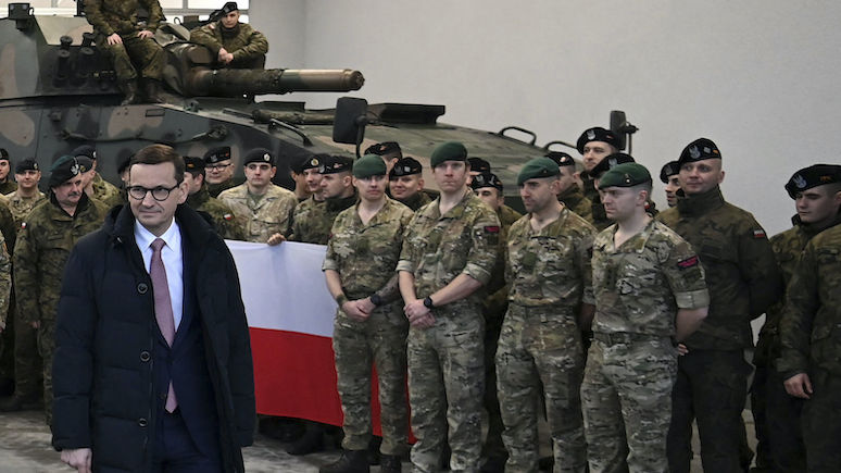 Моравецкий: мы дадим нашим украинским друзьям танки, но сколько — не скажем 