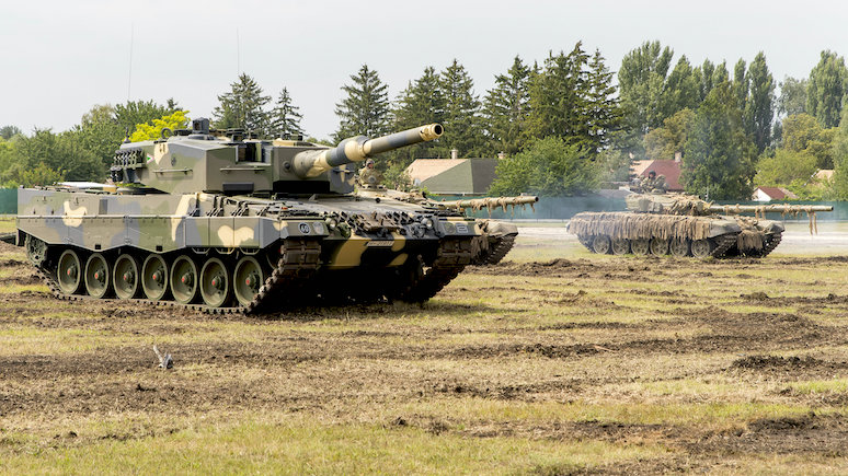 Глава бюро нацбезопасности Польши: мы уже передали Киеву «значительное» количество танков Т-72