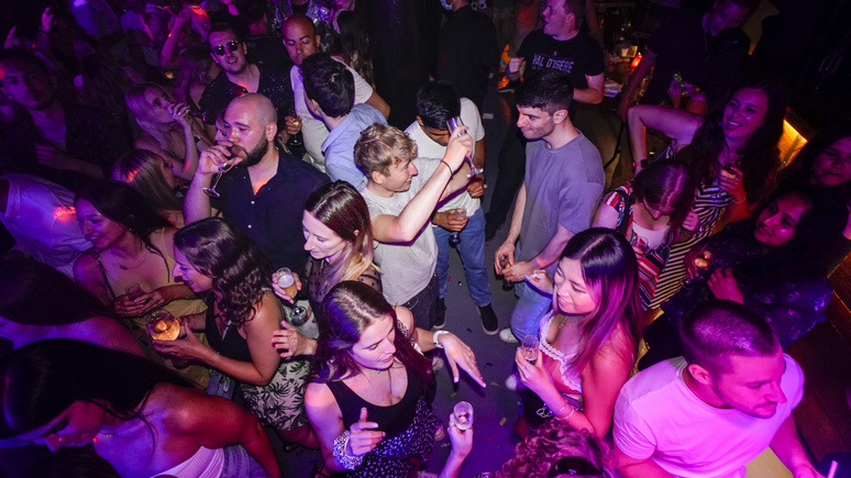 Le Figaro: «ни подозреваемых, ни мотивов» — волна таинственных уколов в ночных клубах ставит французских правоохранителей в тупик