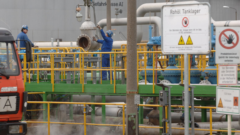 Spiegel: отказ от российской нефти грозит Восточной Германии новой эпохой потрясений 