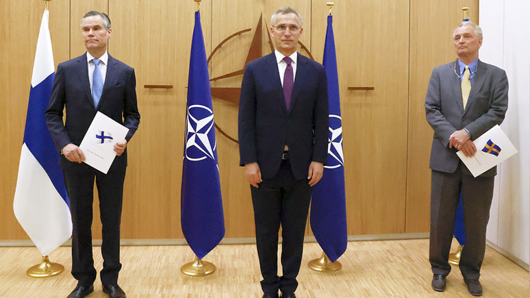 GT: вступление в НАТО вряд ли избавит Швецию и Финляндию от страха перед Россией