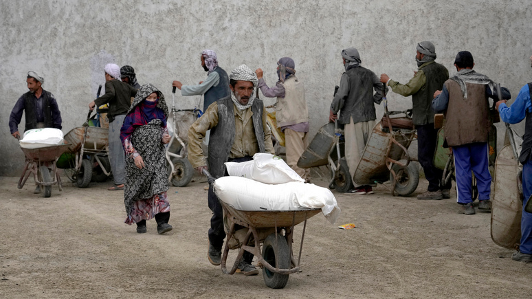 CNN: экономический кризис в Афганистане может убить больше людей, чем 20 лет войны