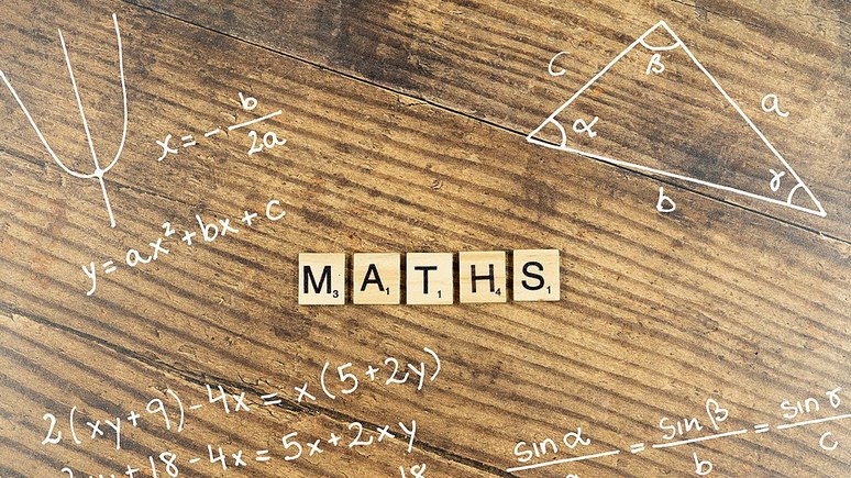 Le Figaro: в программу французской старшей школы вернётся математика — но пока в качестве факультатива