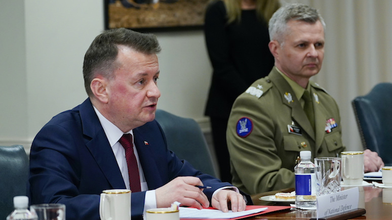 Министр обороны Польши: мы помогаем Киеву, чтобы не дать Кремлю «восстановить империю» 
