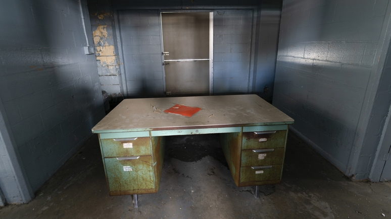 Sky News: планы Лондона вернуть госслужащих в офисы напоролись на дефицит рабочих столов