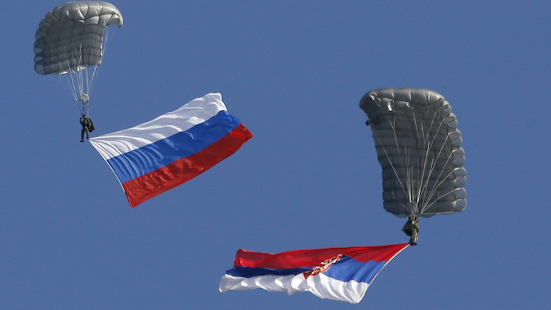 Defence24: в схватке с Западом сербы болеют за «старшего брата» — Россию