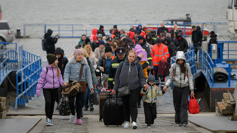 NRK: украинские беженцы вынуждены стоять в очередях за едой, чтобы выжить в Норвегии