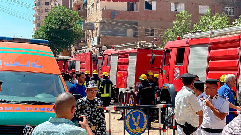 Spiegel: воскресная служба в коптской православной церкви закончилась пожаром и десятками смертей