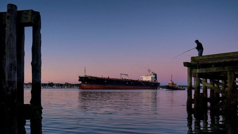 Bloomberg: на прибыльный маршрут нефтеперевозок с Дальнего Востока всё чаще выходят старые танкеры
