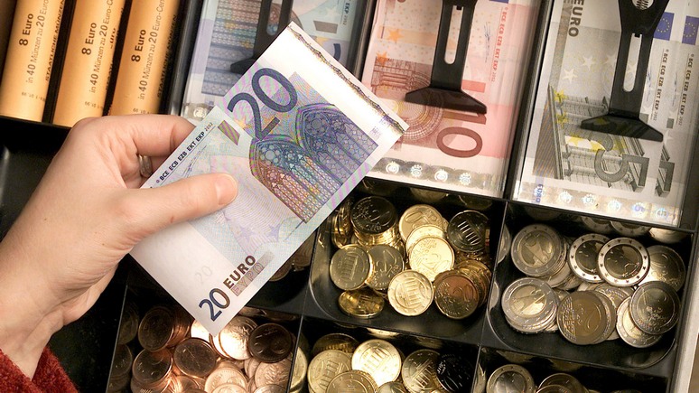 Welt: больше половины немцев уже не могут откладывать деньги — всё уходит на жизнь