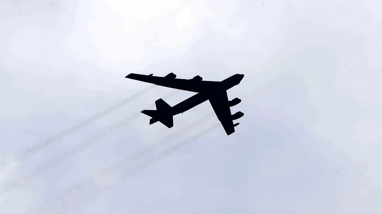 Le Figaro: американские бомбардировщики пролетели по юго-востоку Европы