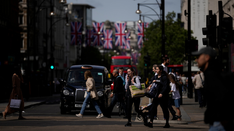 Independent: «кризис стоимости жизни вышел из-под контроля» — Великобритании грозит самое резкое снижение уровня жизни за столетие