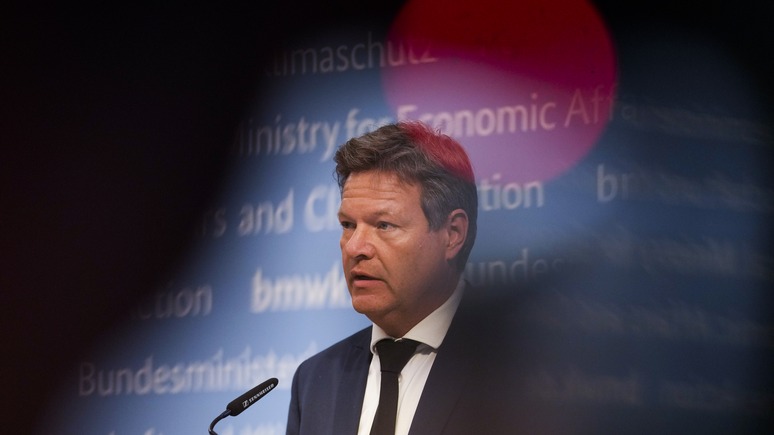 «Прекратят производство, но не обанкротятся» — Bild усомнился в компетентности Хабека