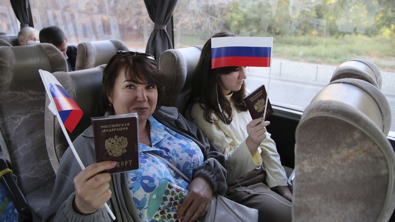 Le Figaro: еврокомиссар призвала европейские страны пересмотреть выданные россиянам визы 