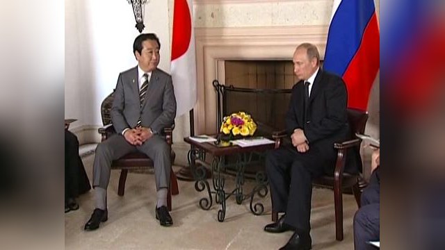 Японский премьер предложил Путину не «убегать» от проблемы Курил