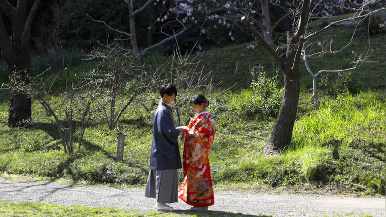 Guardian: молодые японцы отказываются жениться, несмотря на все усилия правительства