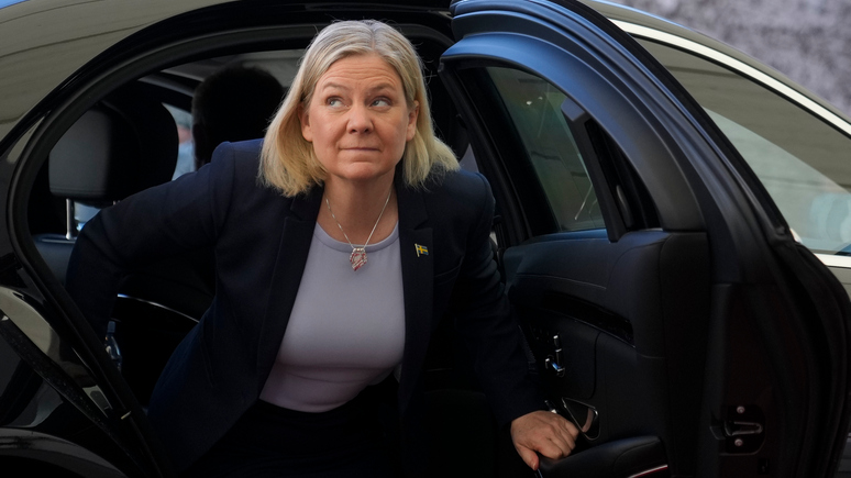 Guardian: премьер Швеции собралась в отставку после успеха на выборах крайне правых