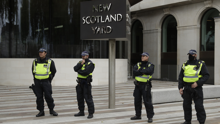 Independent: протестующие в Британии требуют бороться с расизмом в рядах полиции