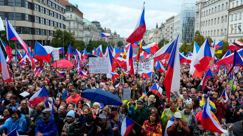 New York Times: протесты в Праге предвещают трудную зиму для ЕС