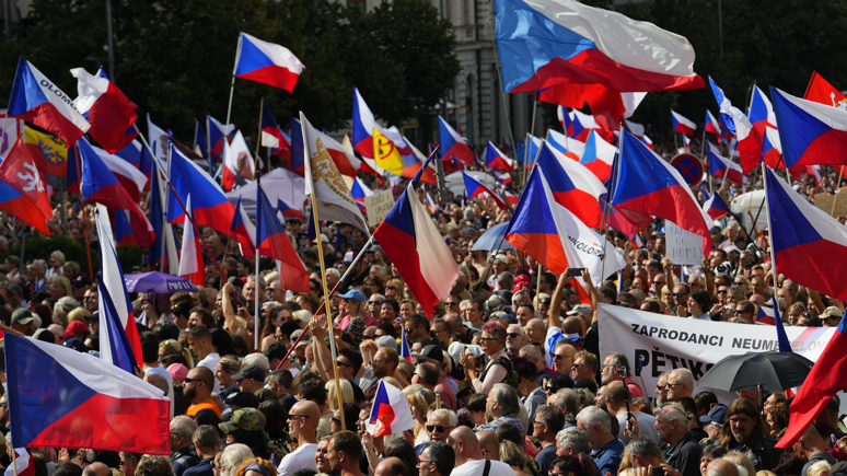 Foreign Policy: «стратегия Кремля работает» — народы Центральной Европы протестуют против антироссийских санкций