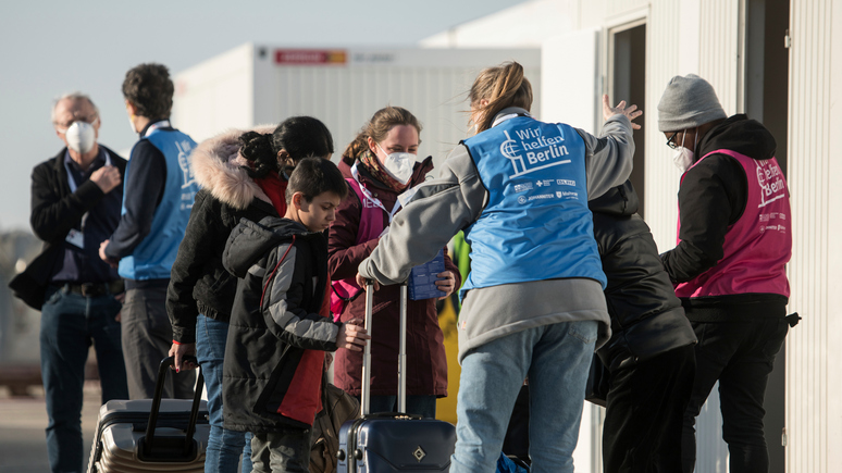 SZ: наплыв беженцев с Украины доводит немецкие города и муниципалитеты до опасной черты 