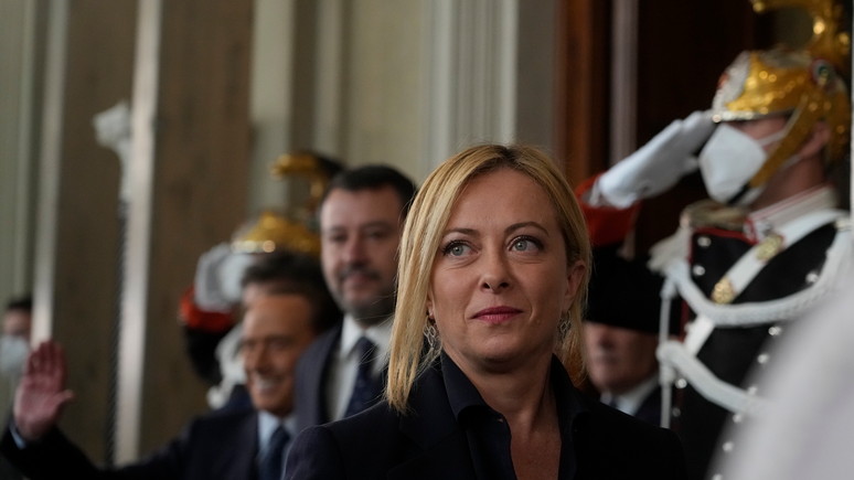 Le Figaro: первая в Италии женщина премьер-министр сформировала правительство