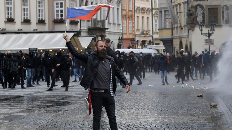 Lidovky: «сторонникам Путина» в Чехии грозит уголовное наказание за поддержку России