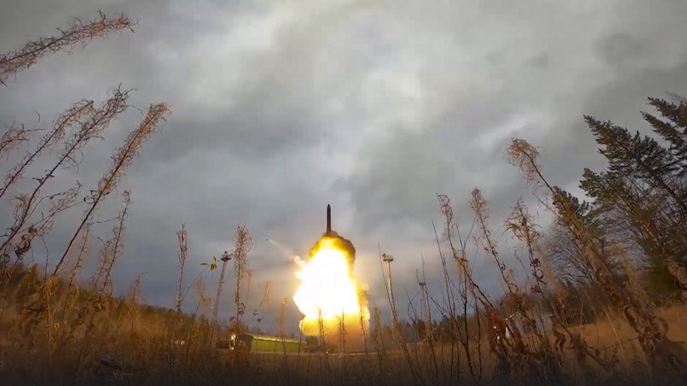 DM: баллистическая ракета «Ярс» на боевом дежурстве стала посланием России Западу