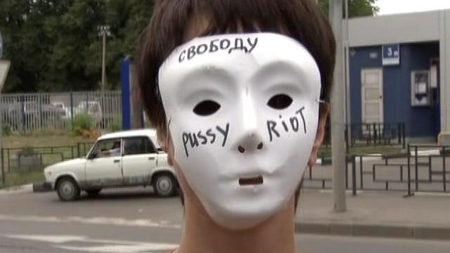 Судьба Pussy Riot решается в кремлевских интригах