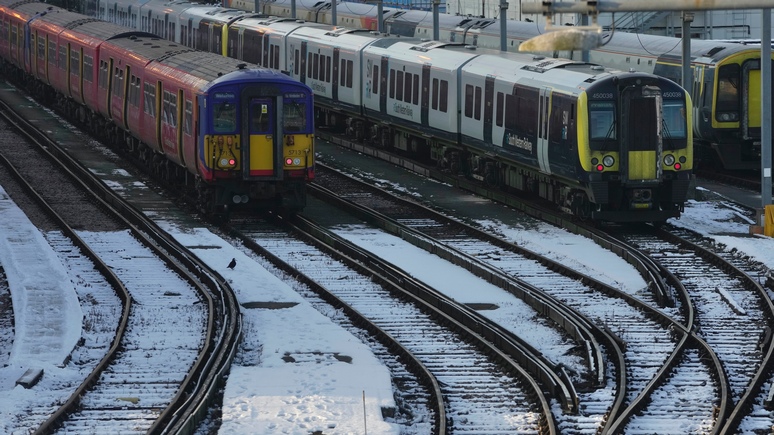 Independent: «шок для иностранцев» — забастовки продолжают сковывать британские железные дороги