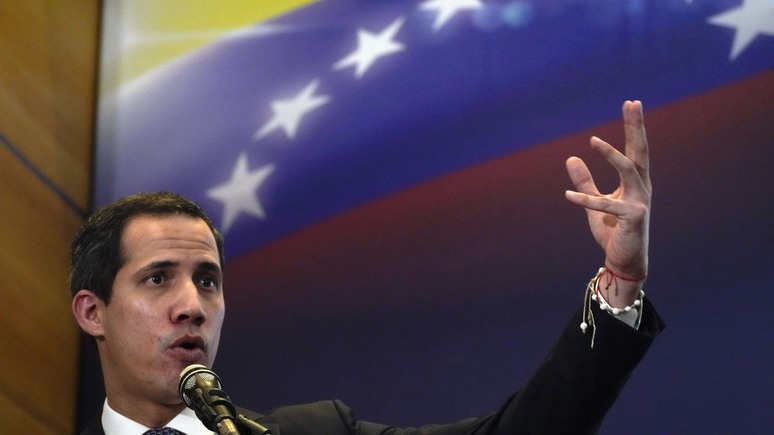 Bloomberg: оппозиция Венесуэлы покончила с «временным правительством» Гуаидо