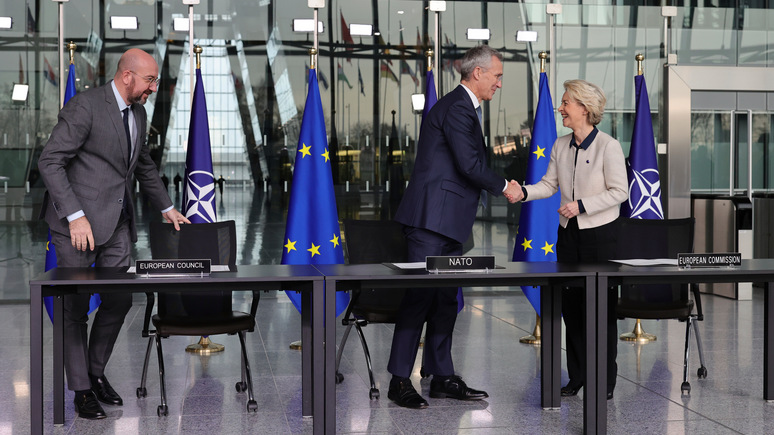 Euroactiv: на фоне украинского конфликта ЕС и НАТО договорились об укреплении сотрудничества