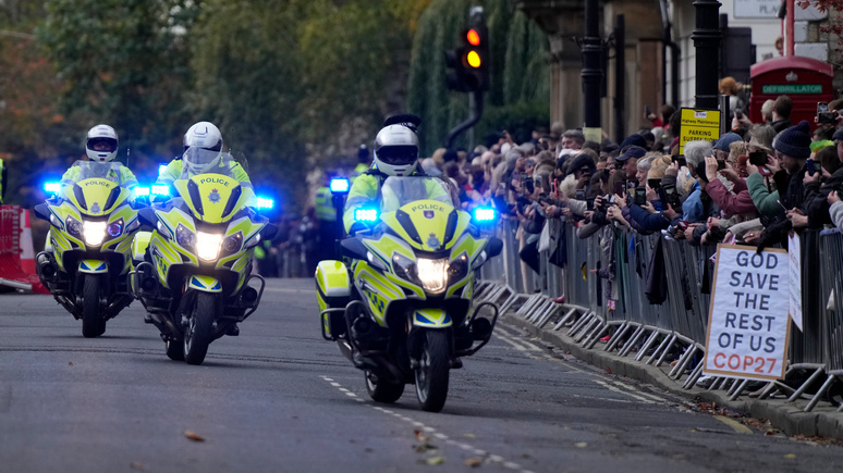 The Independent: многие британские полицейские хотят уволиться из-за низкой оплаты и неуважения 