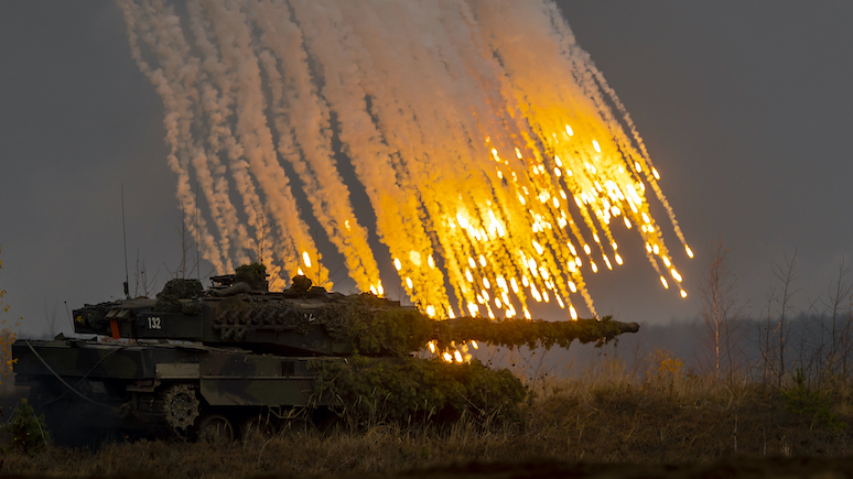 TVP Info: Польша передаёт танки Украине, чтобы не стать следующей  