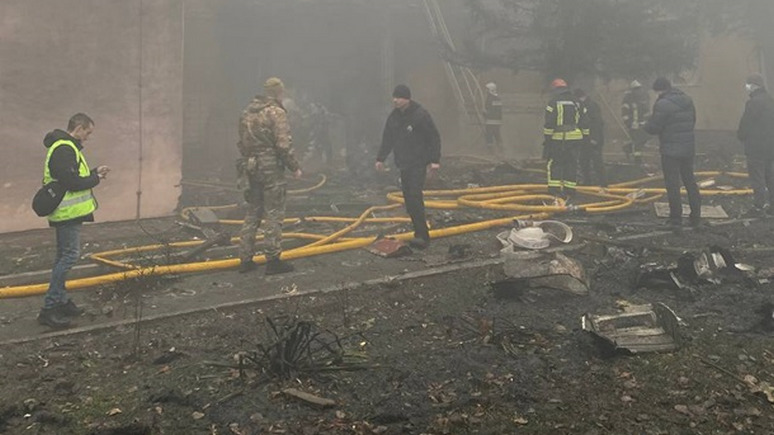 Корреспондент: при крушении вертолёта под Киевом погибли высшие чиновники МВД Украины