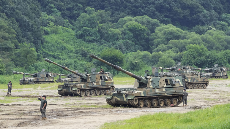 Forbes: «артиллерийская коалиция» НАТО скидывает Украине старую военную технику и закупается у Южной Кореи новой
