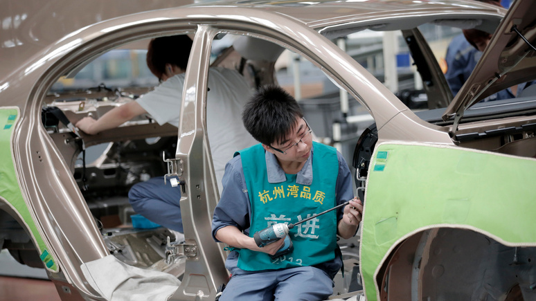 Bloomberg: Китай незаметно приближается к статусу главной автомобильной державы мира