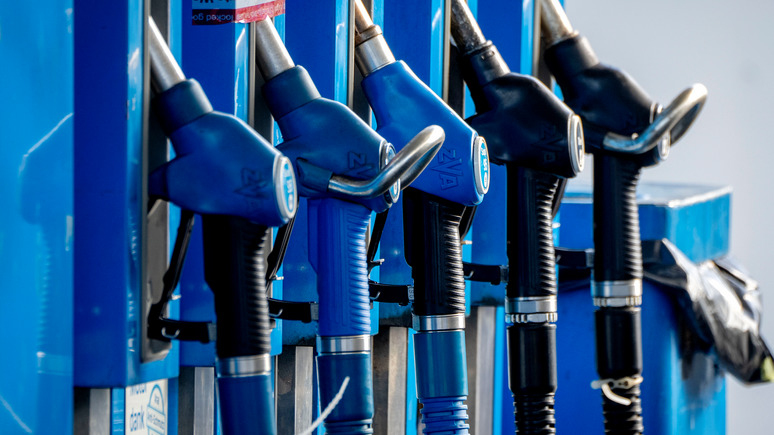 PCR: отказ Саудовской Аравии от нефтедоллара грозит США жёсткой инфляцией