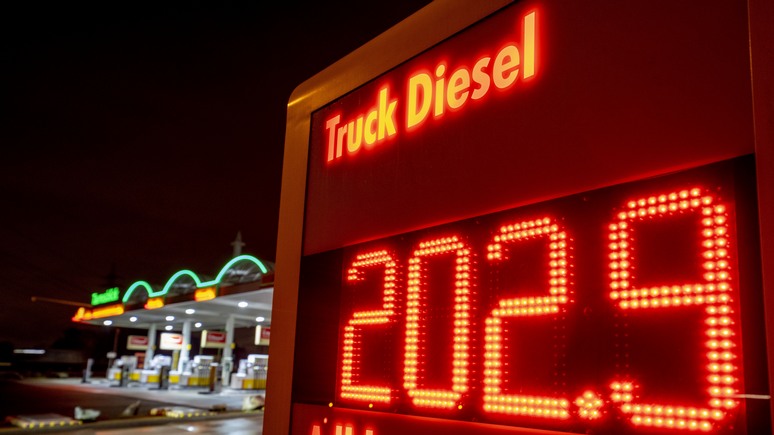 RND: новые санкции против России грозят Германии ростом цен на дизельное топливо