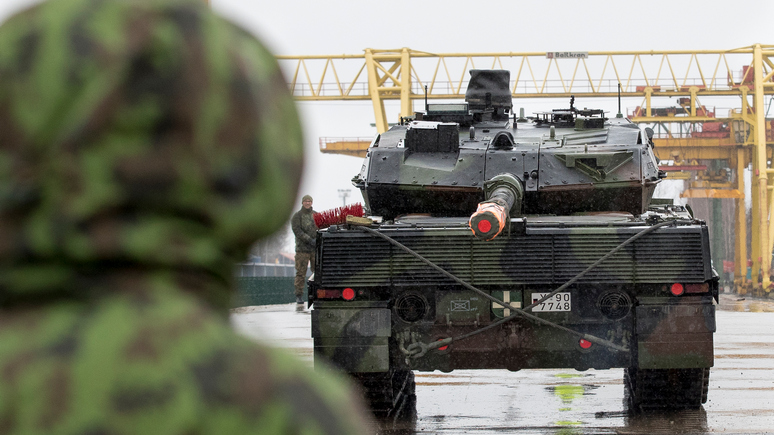 ZDF: глава Минобороны Германии пообещал Украине 100 танков Leopard A1