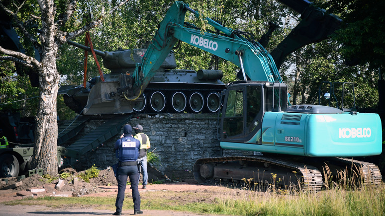 ERR: на демонтаж советских памятников в Эстонии потратят €1,42 млн