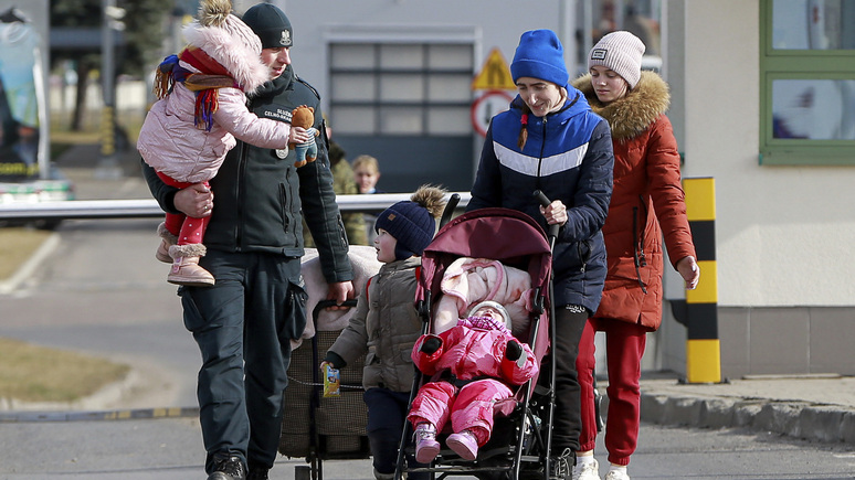 SVT: пособий не хватает — в Швеции украинские беженцы просят еду в благотворительных организациях