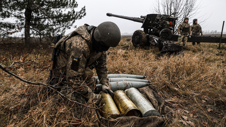 Bloomberg: в Европе обсуждают срочный план увеличения поставок боеприпасов на Украину