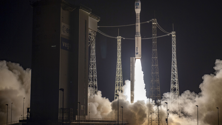 Reuters: миссия Arianespace потерпела неудачу из-за бракованной детали украинского производства 