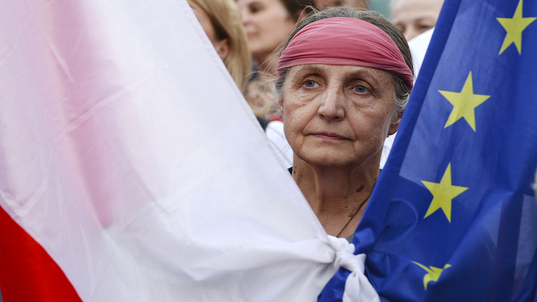 Rzeczpospolita: демографический кризис в Польше можно смягчить, но избежать его уже не получится 