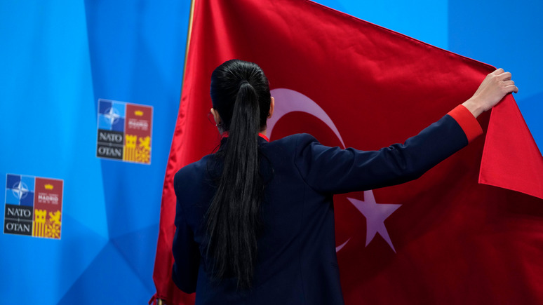 Reuters: Турция прекращает транзит санкционных товаров в Россию