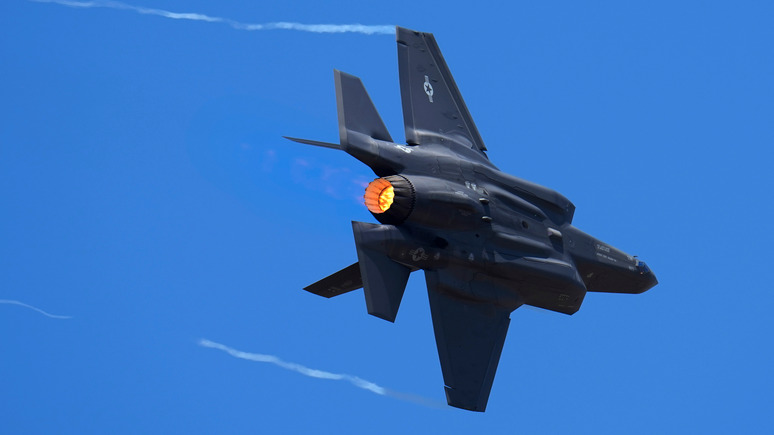 Bloomberg: Пентагон признал, что для выполнения боевых вылетов годится только половина истребителей F-35 из его арсенала